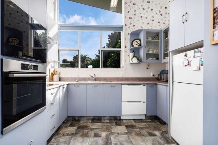 6 Sierra Avenue Kamo_5