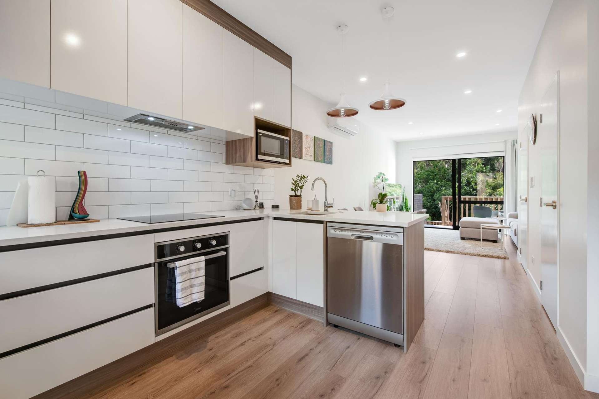 6/22 Spinella Drive Bayview_0