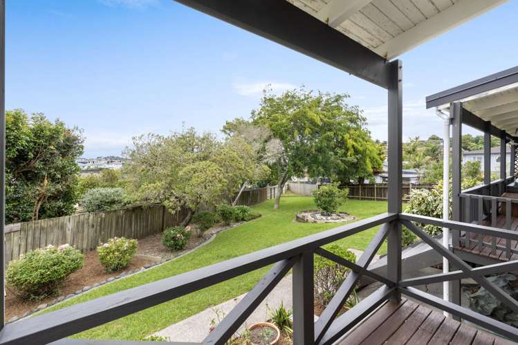 16 Albatross Road Red Beach_13