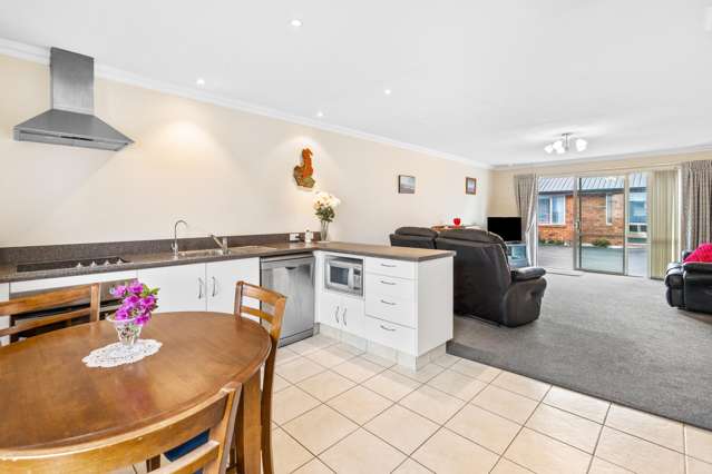 5/4 Reid Avenue Mosgiel_3