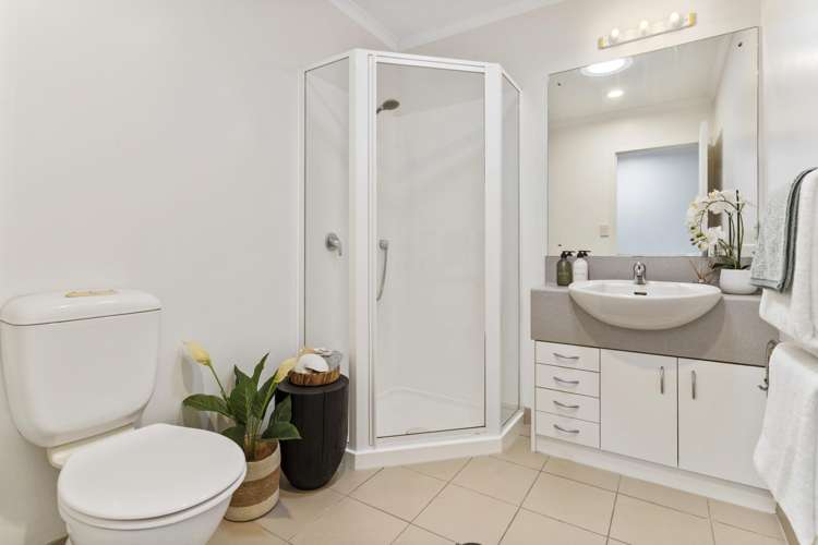 8/13 Kaihu Street Northcote_11