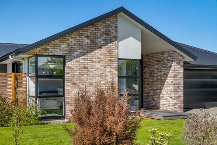 10 Rose Manor Drive_4