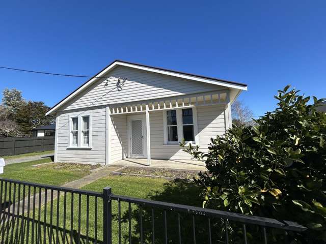 Convenient 3 Bedroom Living Just Minutes from Martinborough Square