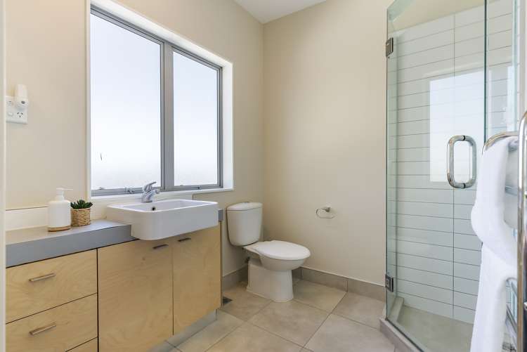 72e Saint Georges Road Avondale_10