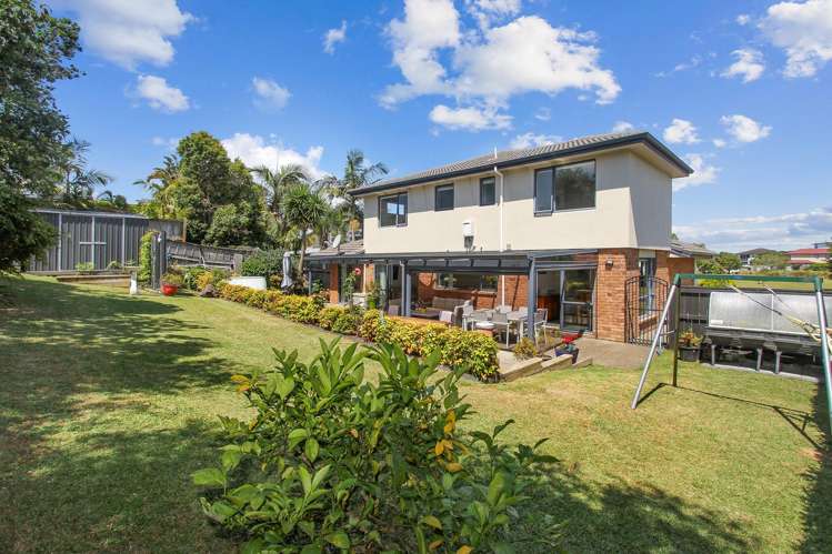 4 Waikura Drive Te Atatu Peninsula_32