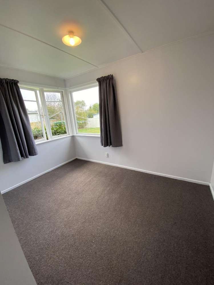 16 Wavell Crescent 10754_8