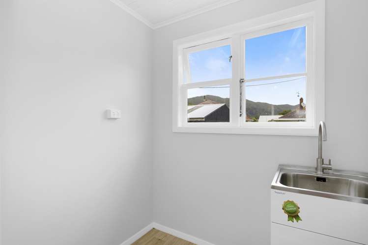 86 Kowhai Street Naenae_13