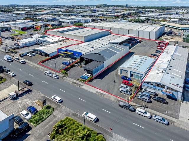 Premium Warehousing space with HQ office