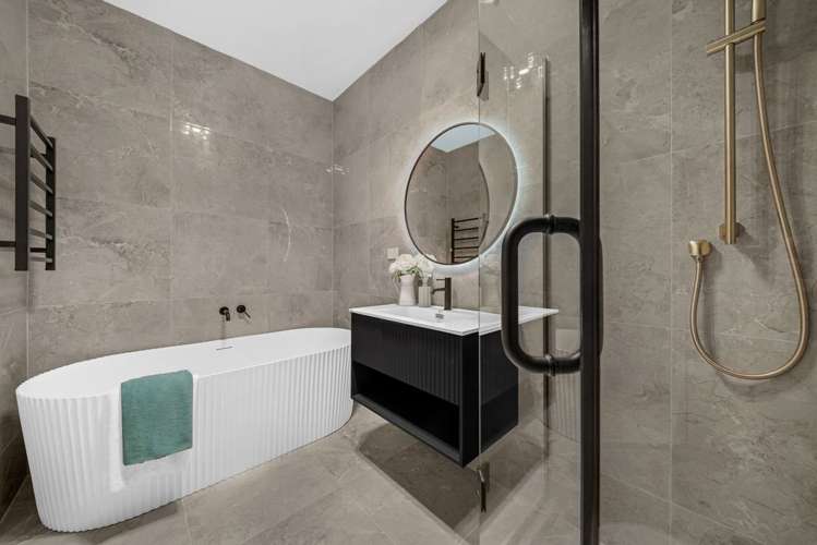 10 Furlough Road Opaheke_19