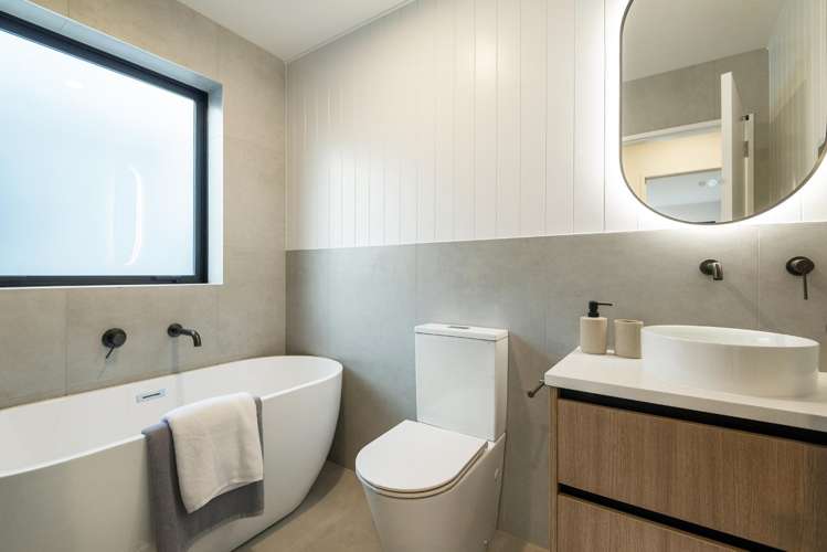 1/18 Handley Avenue Narrow Neck_21