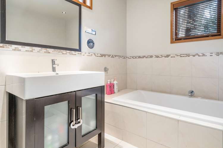 439 Titirangi Road Titirangi_23