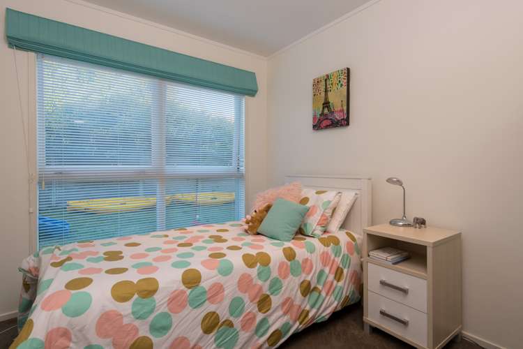 7 Christensen Place Forrest Hill_16