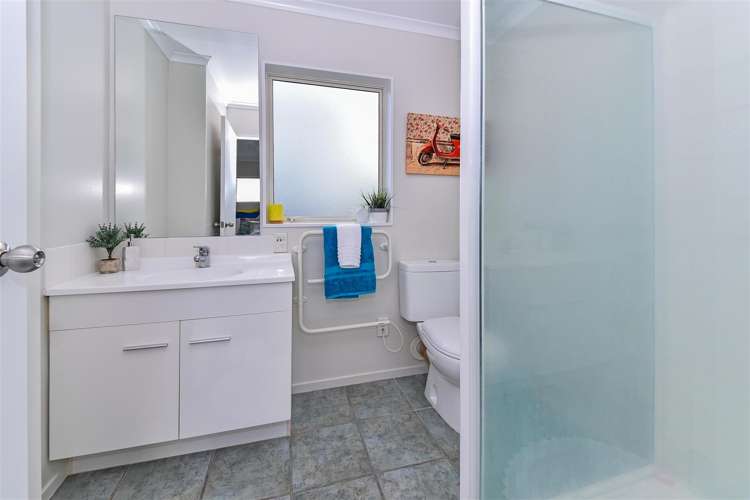 1 Baltic Place Goodwood Heights_12