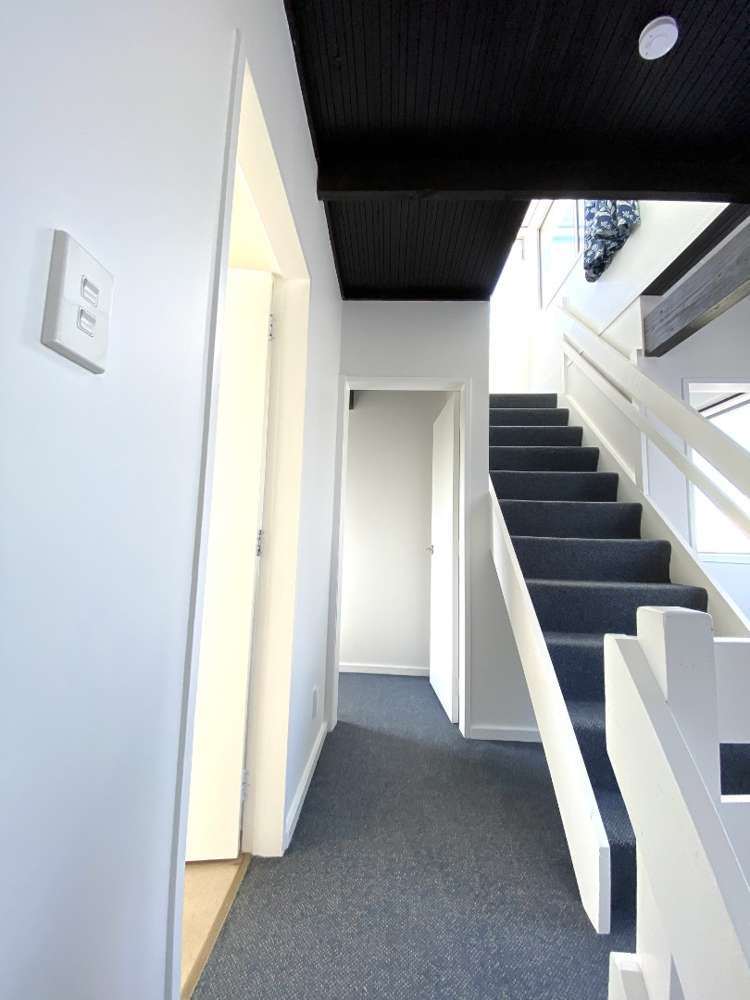 126 Akaroa Drive Maupuia_9