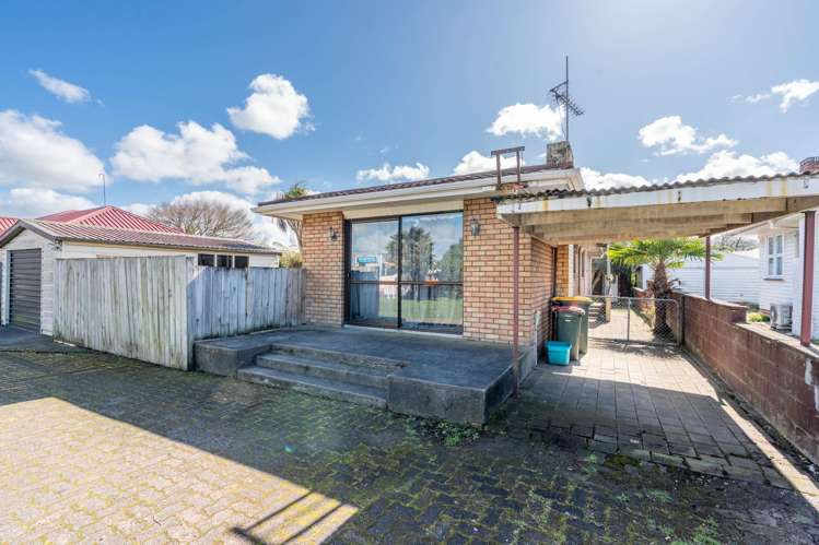 206 Te Rapa Road Beerescourt_13