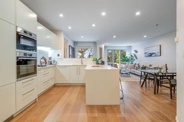 GD/7 The Promenade Takapuna_13