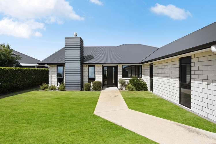 52 Norfolk Drive Cambridge_17