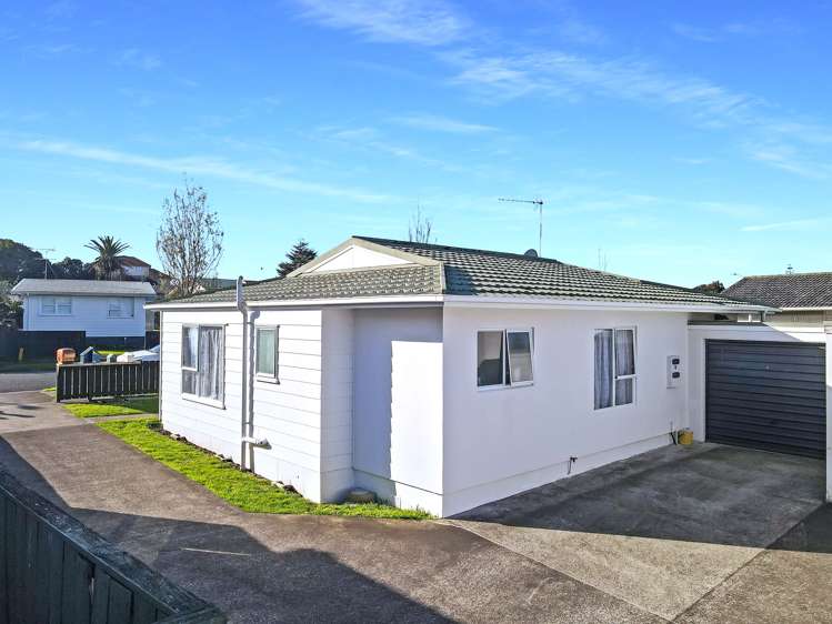 2/3 Dunstall Place Mangere Bridge_13