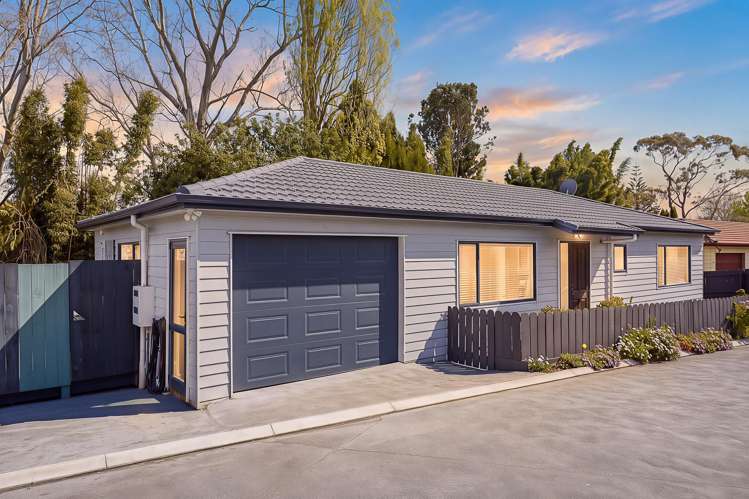 75 Kelman Road Kelston_11