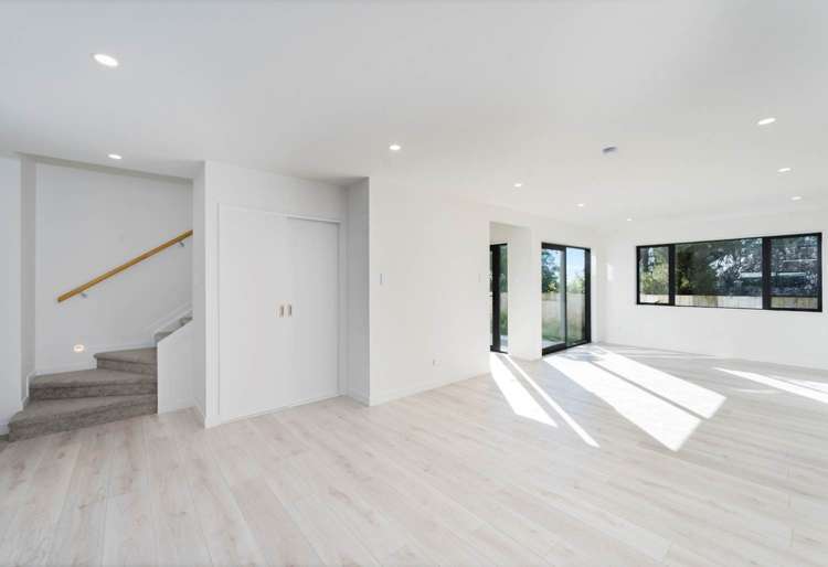 141E Glengarry Road Glen Eden_2