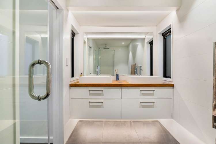 45 Langton Road Stanmore Bay_23