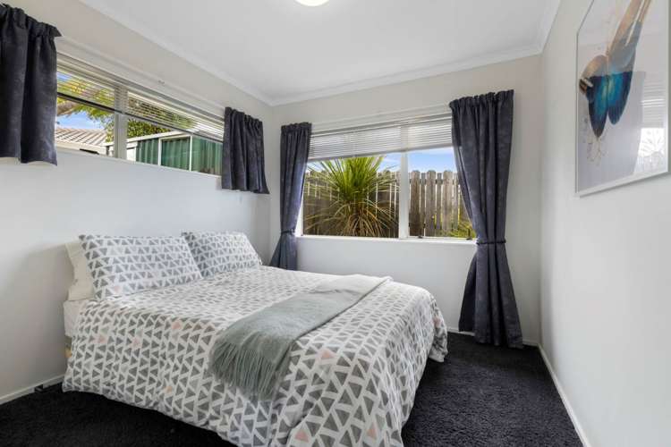 12 John Lister Close Golflands_8