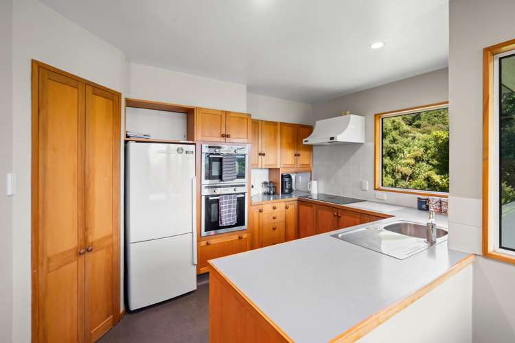 4 Kowhai Grove Akaroa_13