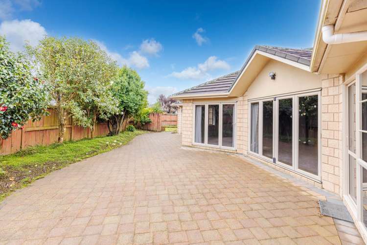 32 Miers Glade Rototuna North_31