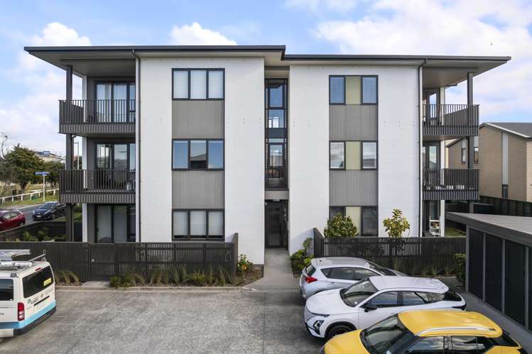 9/96 Clark Road Hobsonville_15
