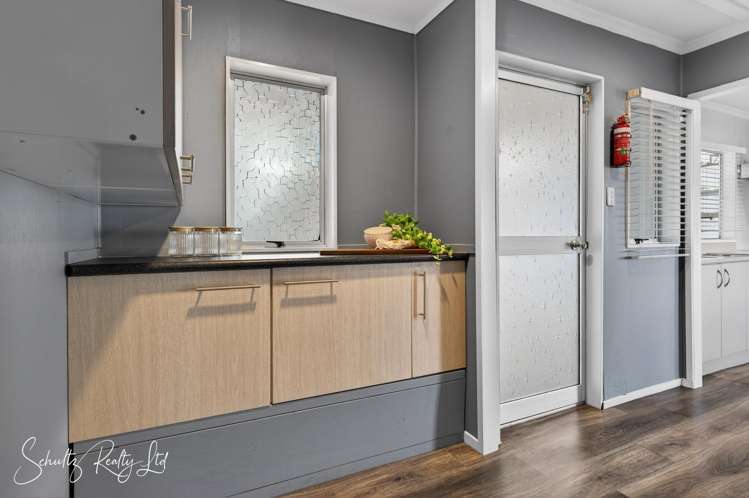 27 Hurndall Street Maungaturoto_9