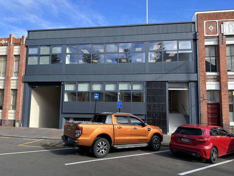 6 Herschell Street Napier South_13