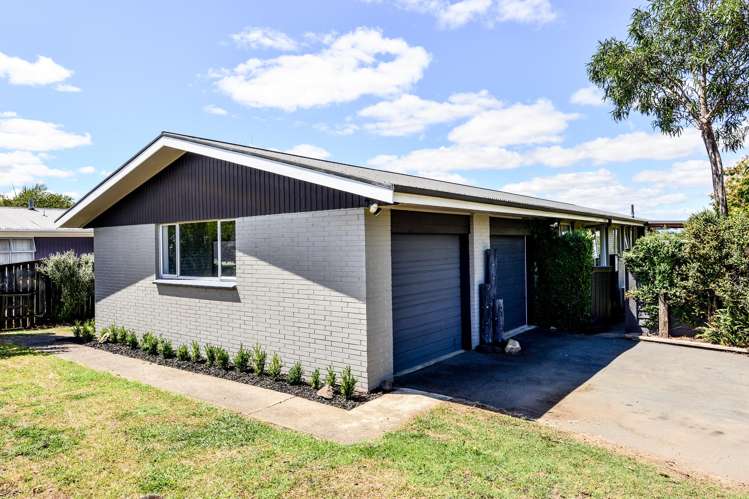 9 Beaumaris Place Dinsdale_23