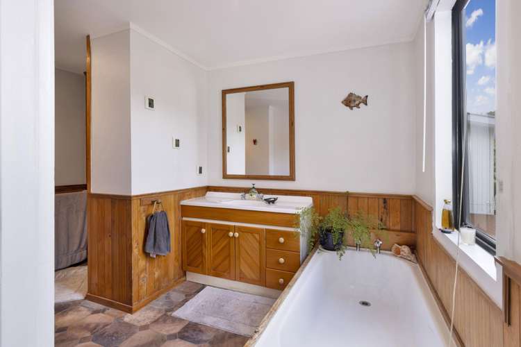 225 Waitohu Valley Road Otaki_38