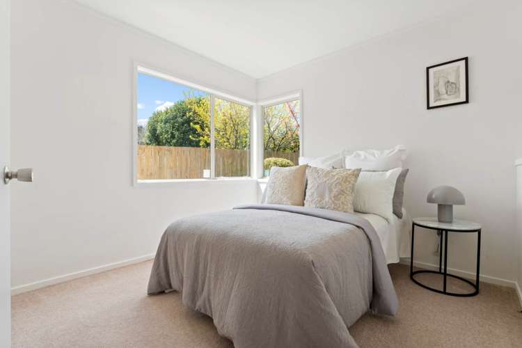 2/67 Unsworth Drive Unsworth Heights_15