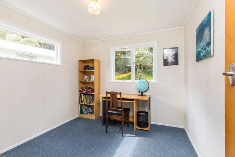 49 Foster Avenue Huia_7
