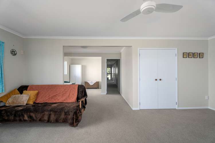 42 Banks Street Cooks Beach_14