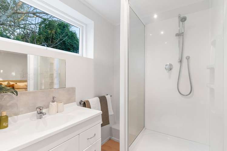 141 Ocean View Road Hillcrest_17