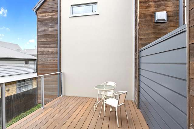 5/63 Burke Street Addington_3