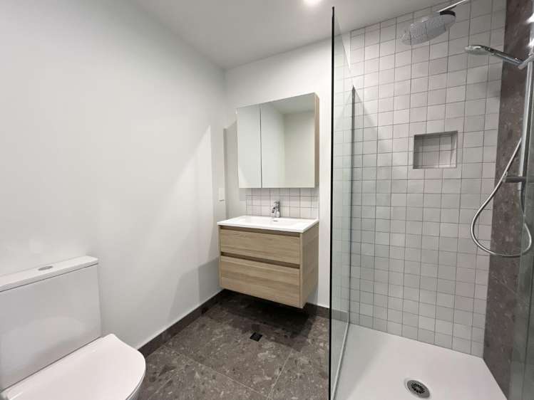 4/96 Colombo Street 1395_13