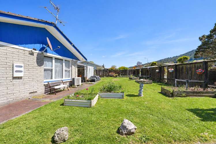 22 Roger Street Pukehangi_18