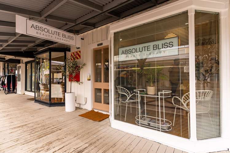 Shop 4/149 Karori Road_0