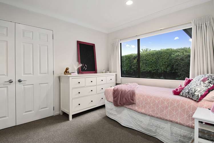 17 Manor Park Drive Pyes Pa_15