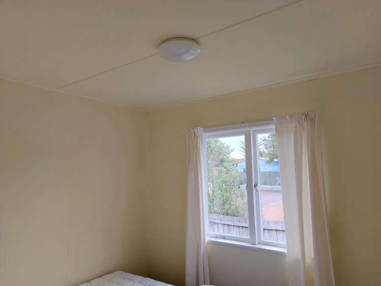 2/211 Rifle Range Road 11209_7