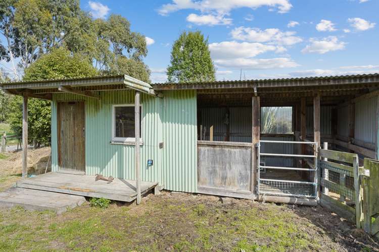 1825 Cust Road Cust_17