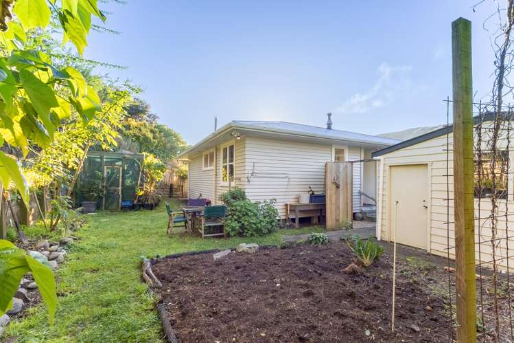 5 Leinster Avenue Raumati South_24