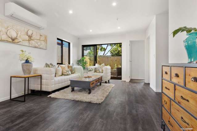 2b Lucinda Place Glen Eden_1