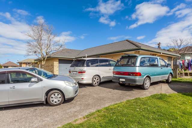 27a Tidal Road Mangere_1