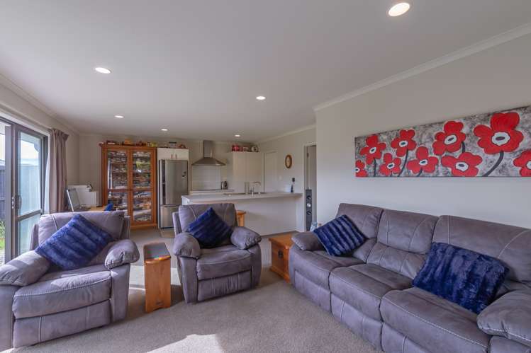 41 Farnborough Way Rolleston_5