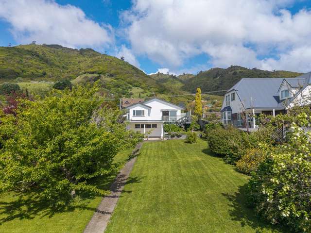 A Kapiti Classic on a Quarter Acre