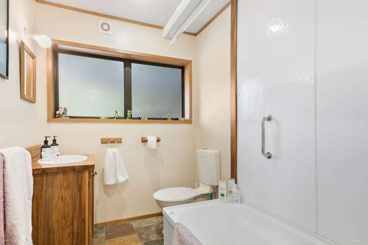 4/16 Mahara Avenue Birkenhead_9